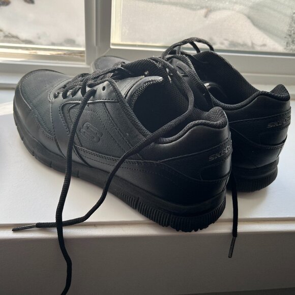 Skechers Men's/ Women's Nampa - Wyola Sneaker in Black Size 10 ( 90% New) - Picture 1 of 7